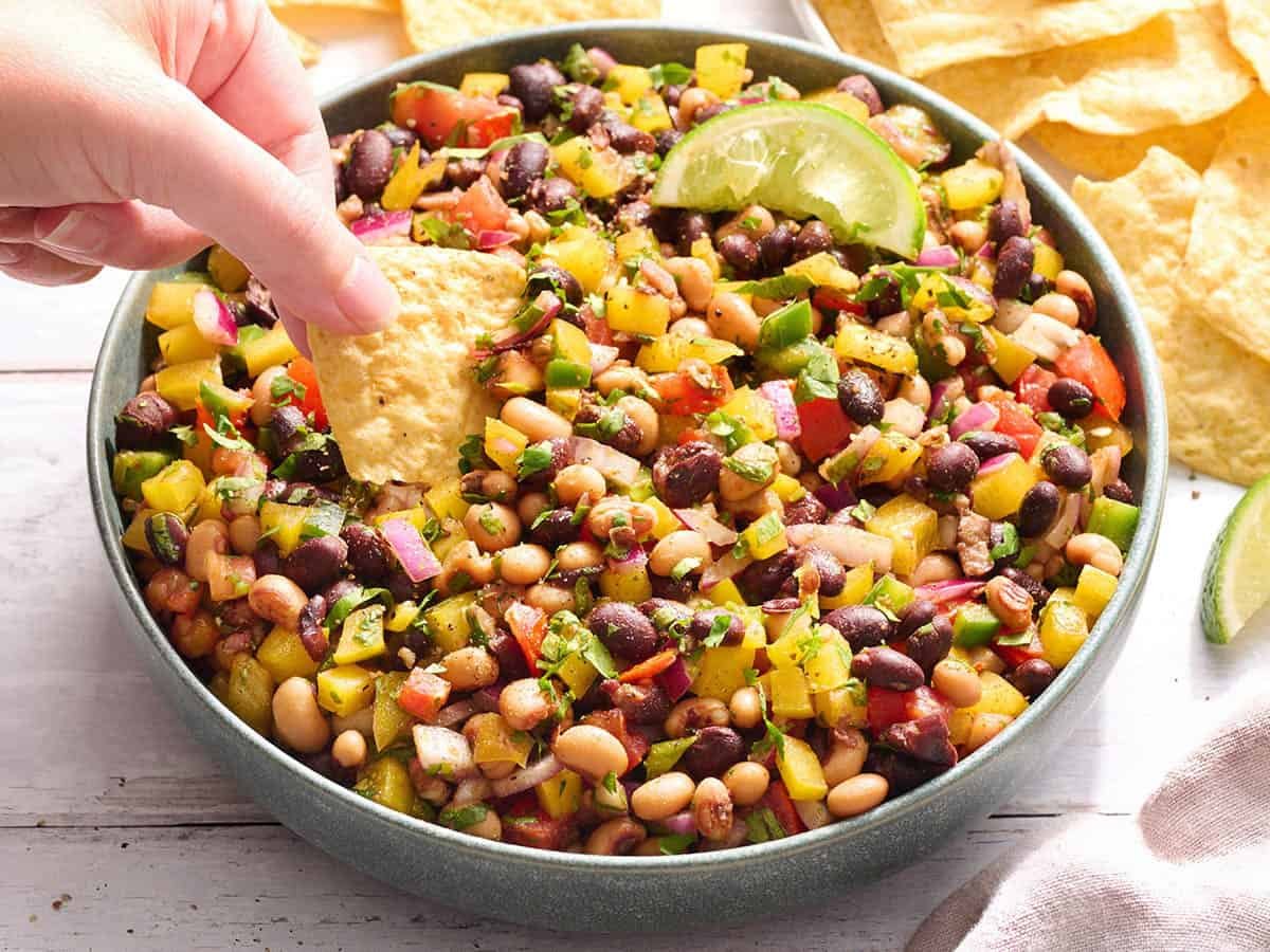 Salade cowboy aux haricots et maïs